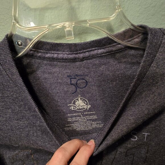 Walt Disney World 50th Anniversary Sz L Oct 1st Annual Passholder T-Shirt 1971 - Picture 3 of 4